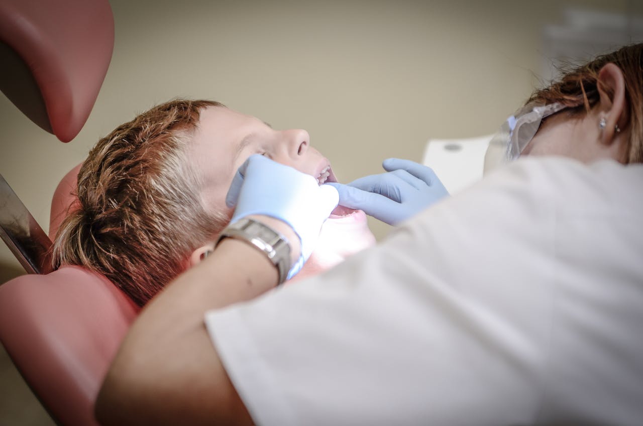 child at dentist